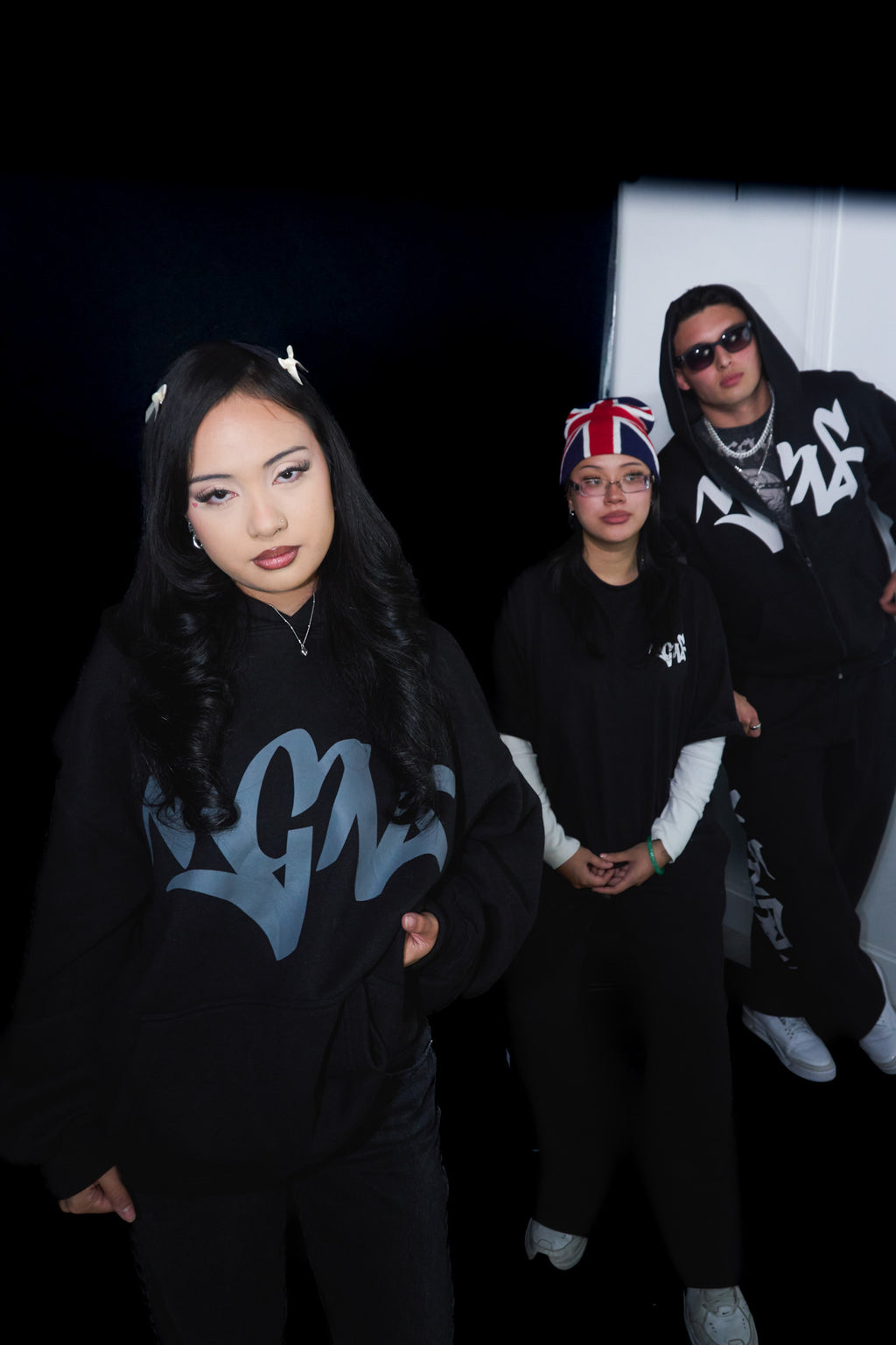 El Mundo Hoodie - Magnifia 