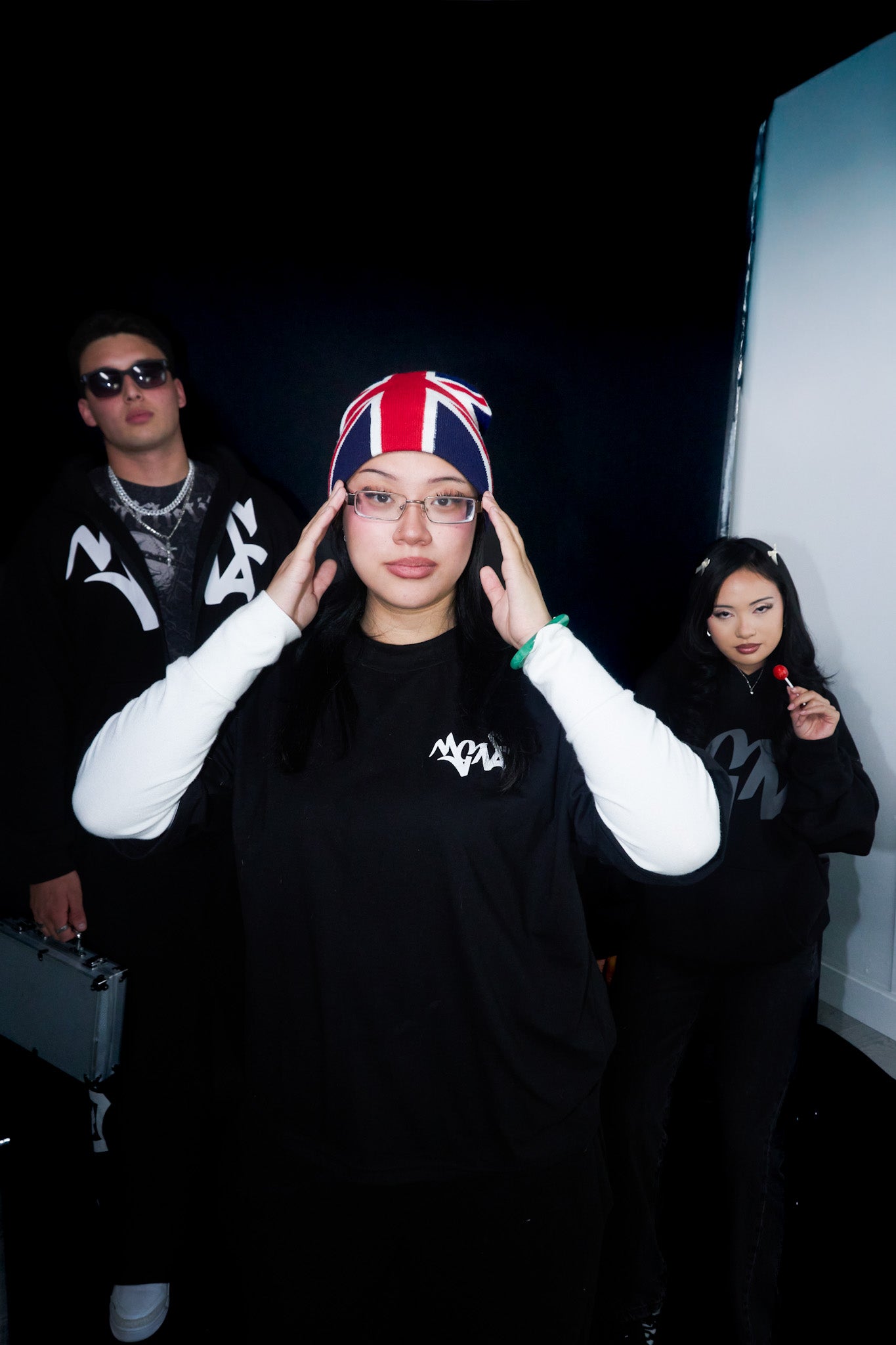 El Mundo Jersey T-Shirt - Magnifia 