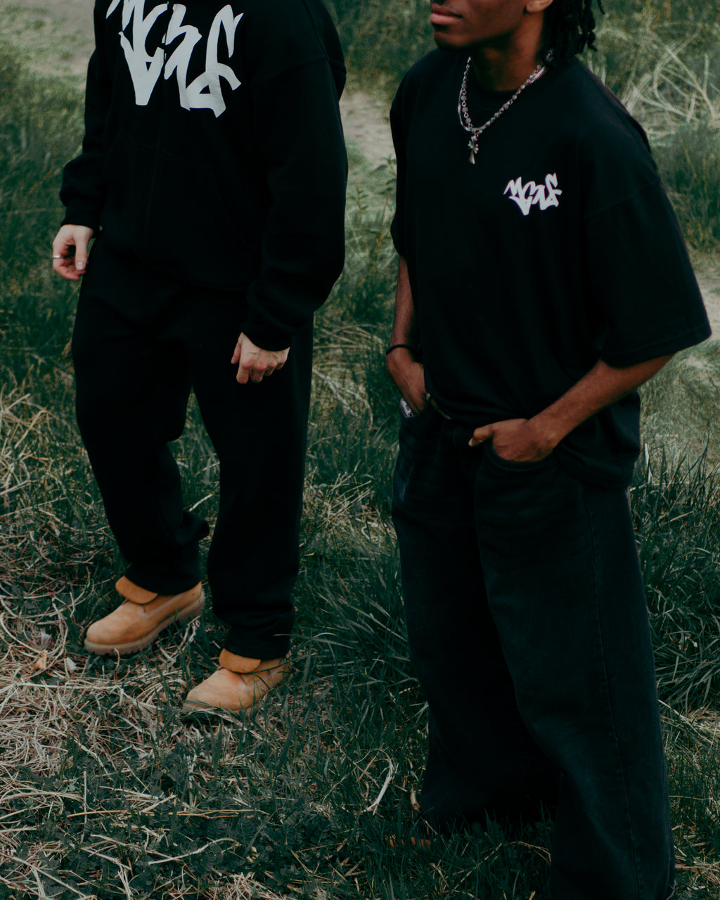 El Mundo Jersey T-Shirt - Magnifia 