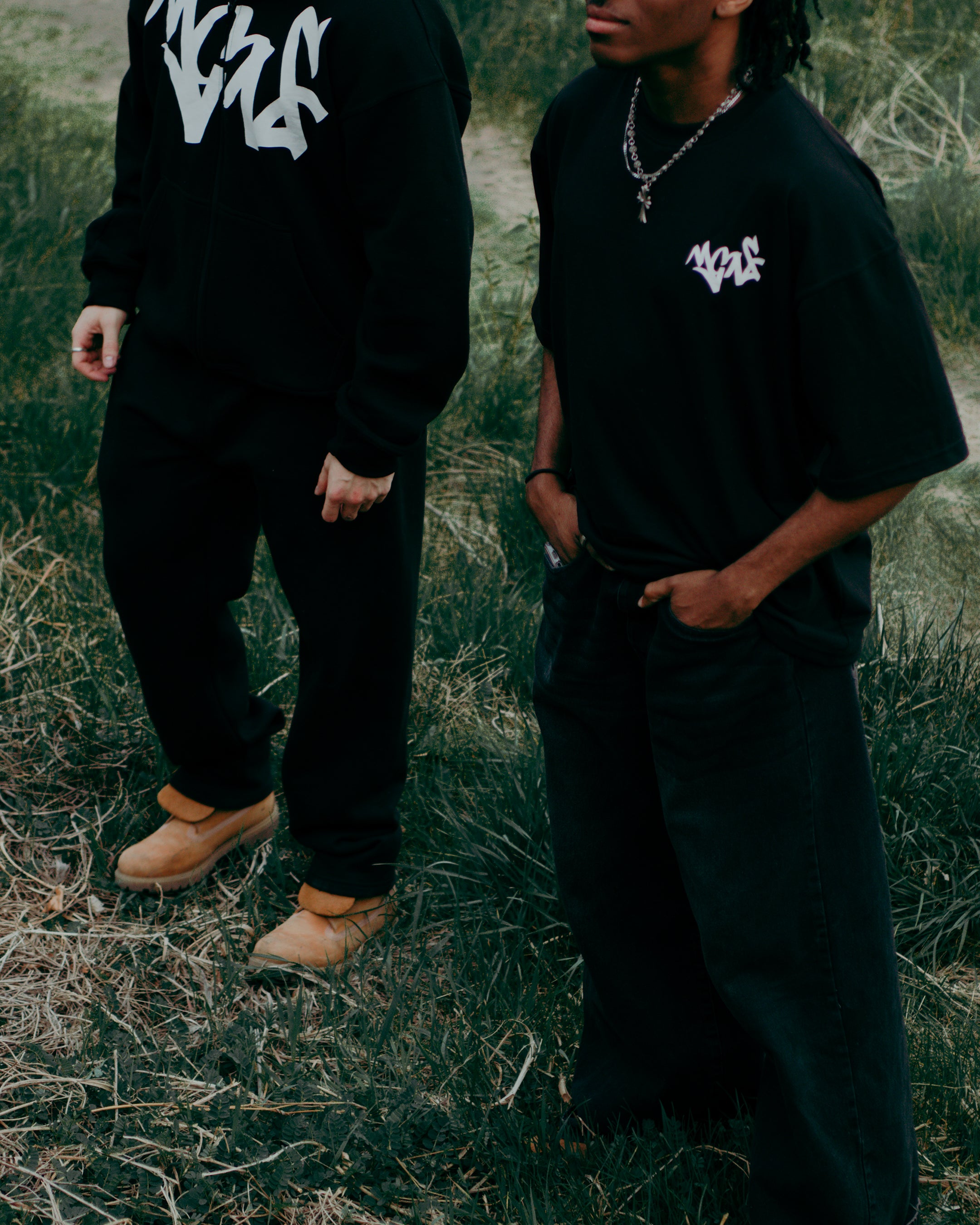 El Mundo Jersey T-Shirt - Magnifia 