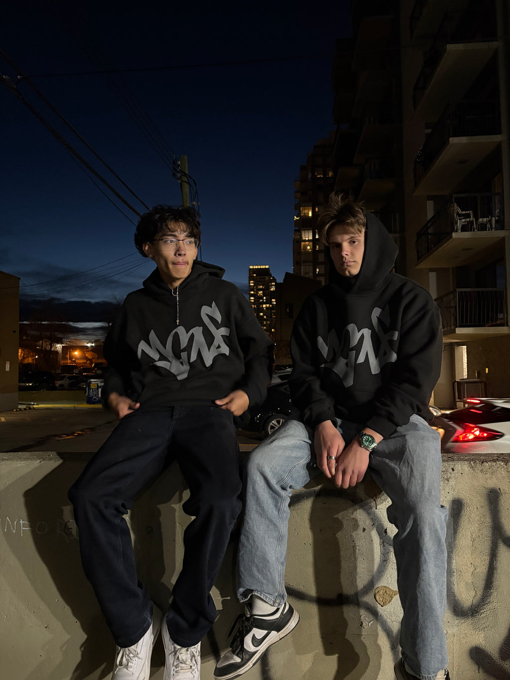 El Mundo Hoodie - Magnifia 