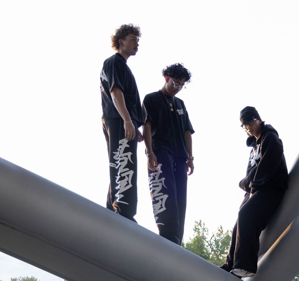 Magnifia Sweats - Magnifia 